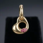 PEMBE TAŞLI KALPLİ KÜPE - Görsel 2